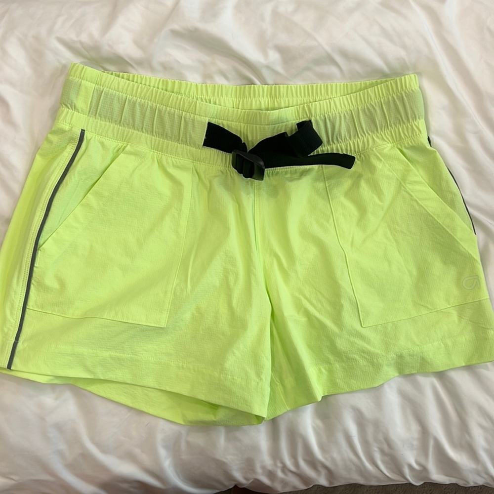GapFit Neon Trekking Hiking Shorts Size Small